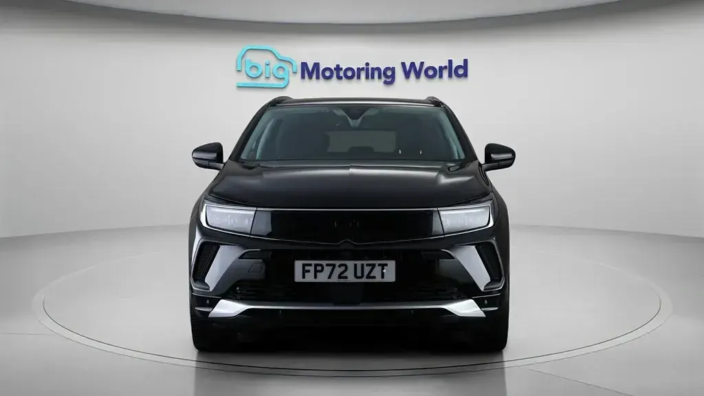 Used Vauxhall Grandland X Ultimate 130 HP (95 kW) 2022 Black SUV
