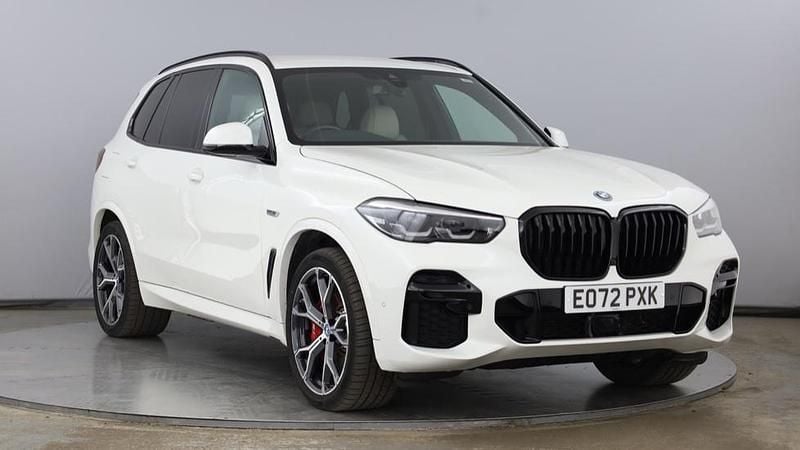 White Used 2022 BMW X5 M Sport SUV | £48,941 (Fair price) - Image 1/4