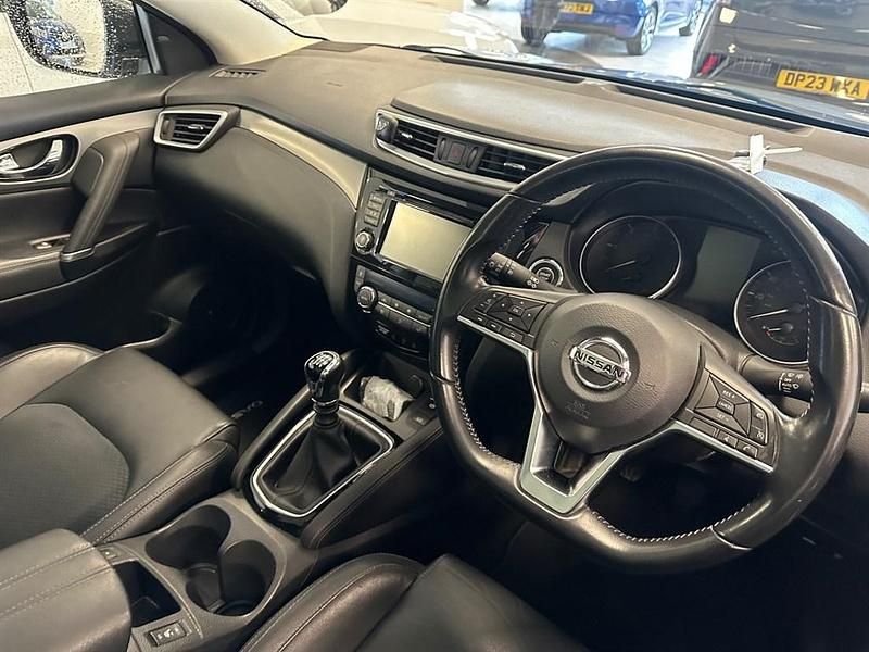 Used Nissan Qashqai Tekna 2019 Silver SUV