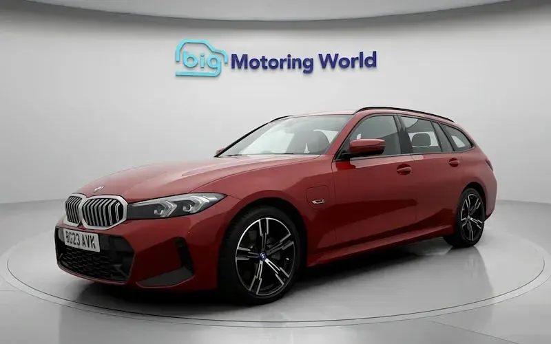 Used BMW 330e M Sport 292 HP (214 kW) 2023 Red Estate
