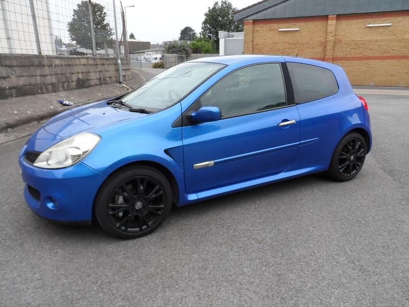 Used 2008 Renault Clio II Hatchback | £4,595 (A bit pricey) - Image 1/4