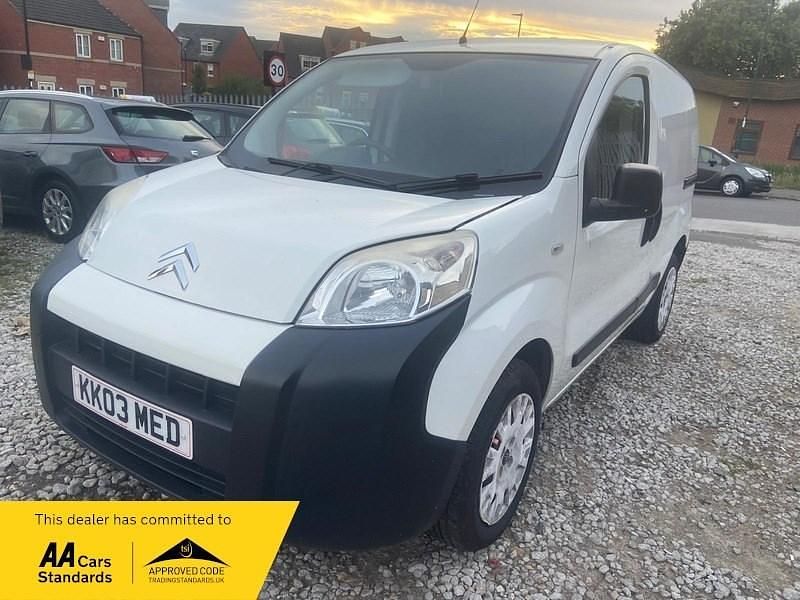 White Used 2016 Citroën Nemo Start Van | £3,495 (Fair price) - Image 1/3
