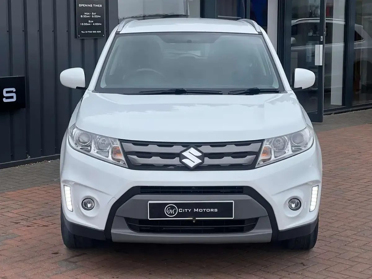 Used Suzuki Vitara SZ4 120 HP (88 kW) 2017 White SUV