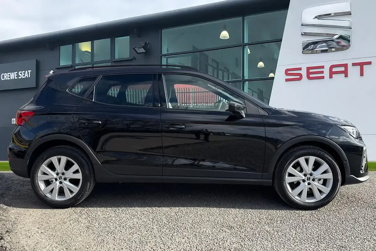 New Seat Arona FR First Edition 115 HP (84 kW) 2026 Black SUV