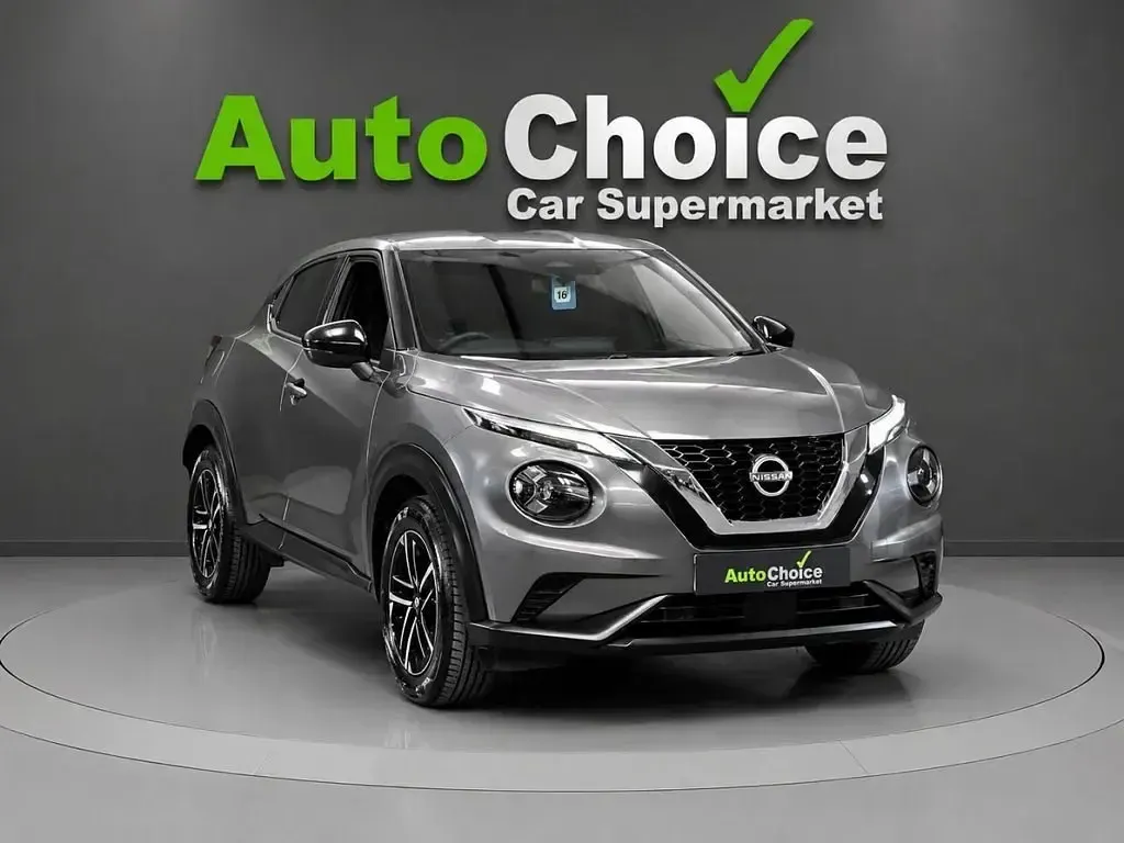 Usado Nissan Juke N-Connecta 114 CV (83 kW) 2025 Gris SUV
