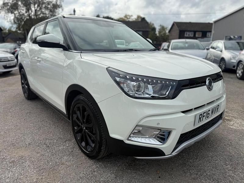 White Used 2016 Ssangyong (KGM) Tivoli SUV | £7,495 - Image 1/4