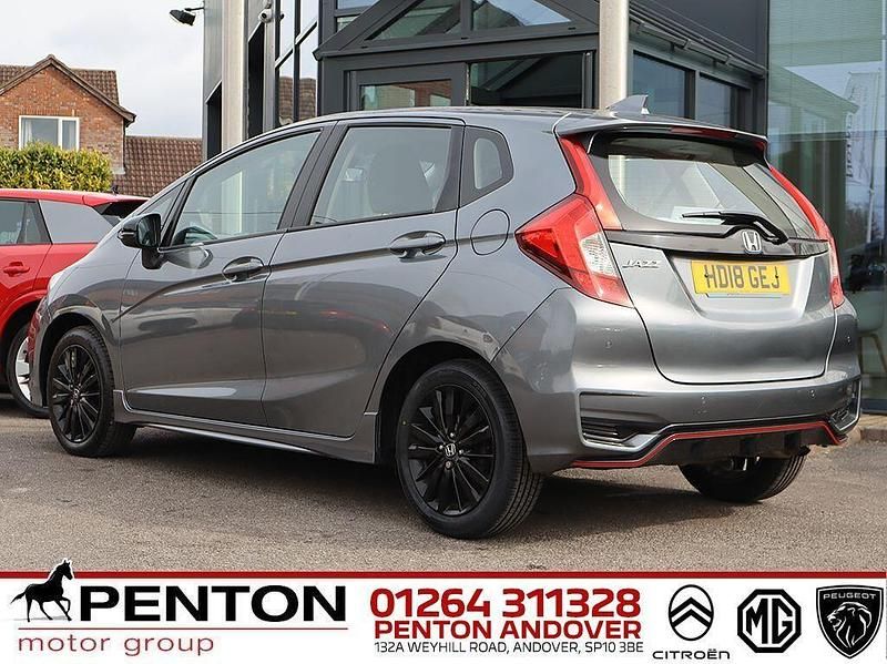Used Honda Jazz Sport 130 HP (95 kW) 2018 Grey Hatchback