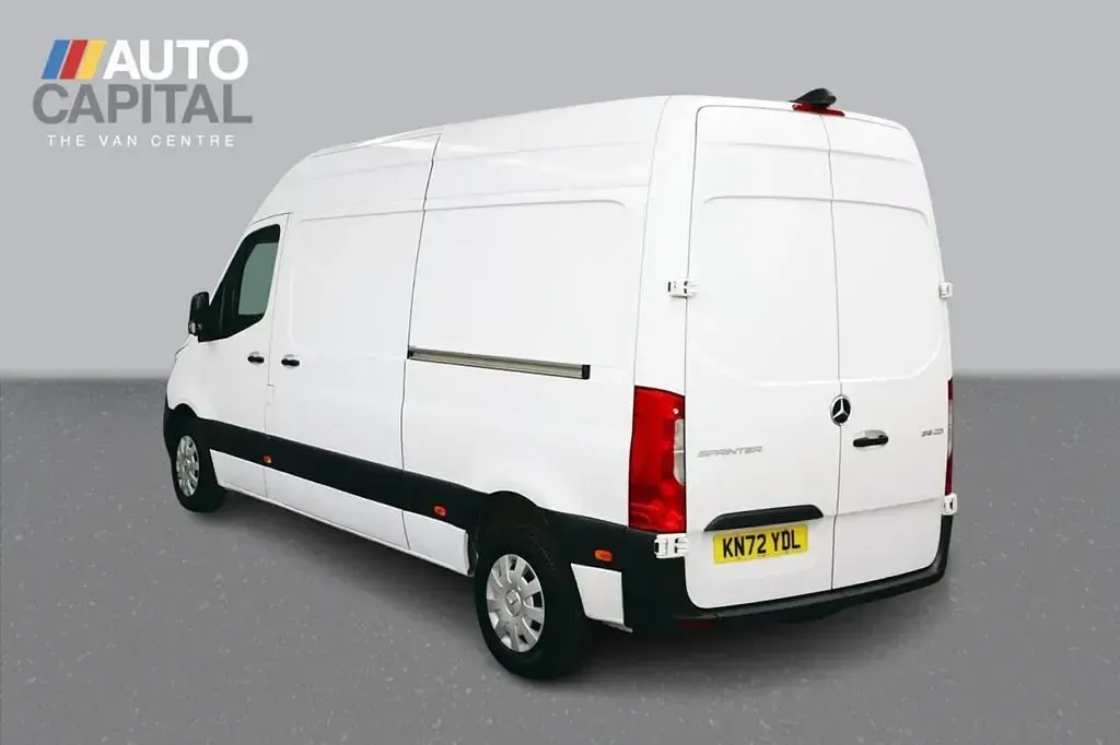 Used Mercedes Sprinter Premium 150 HP (110 kW) 2022 White Van