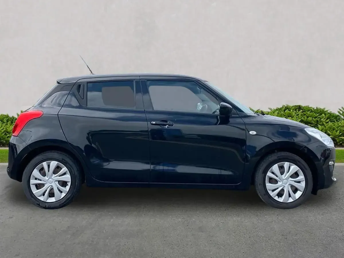 Used Suzuki Swift SZ3 90 HP (66 kW) 2018 Black Hatchback