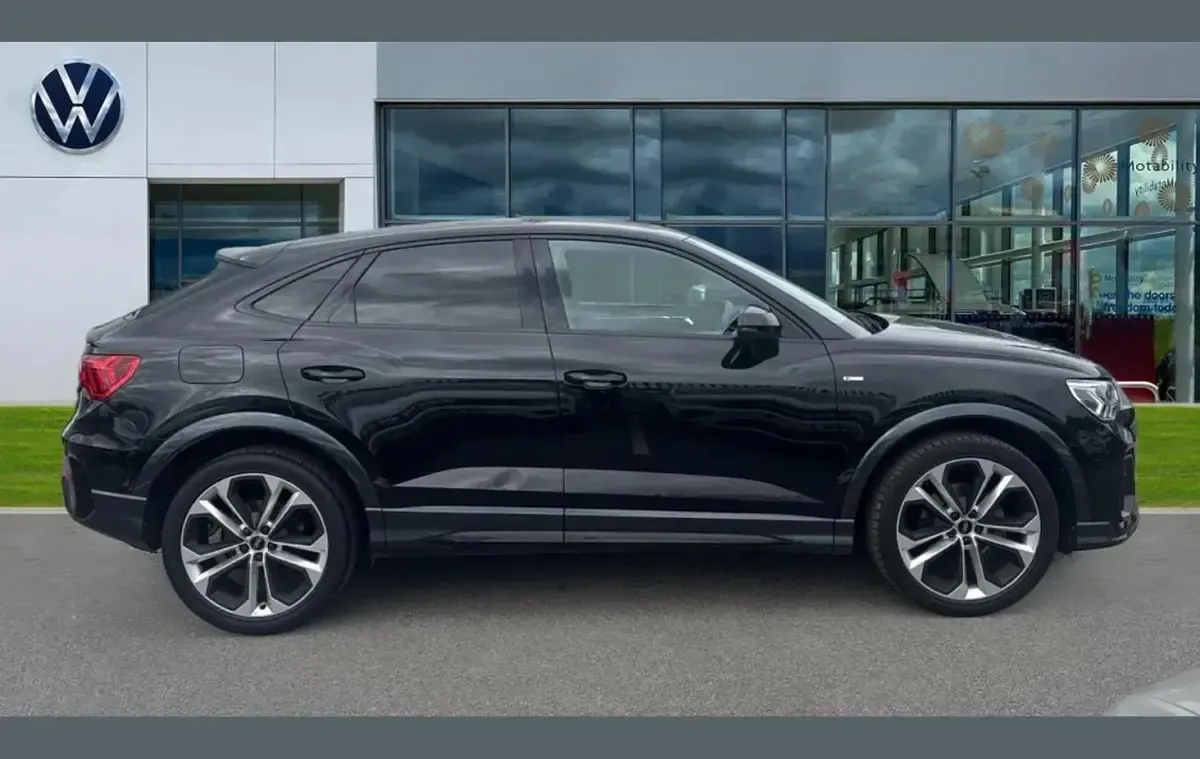 Used Audi Q3 Black Edition 150 HP (110 kW) 2023 Black SUV