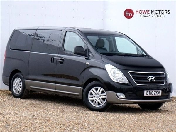 Black Used 2016 Hyundai I800 SE MPV | £14,440 (Fair price) - Image 1/1