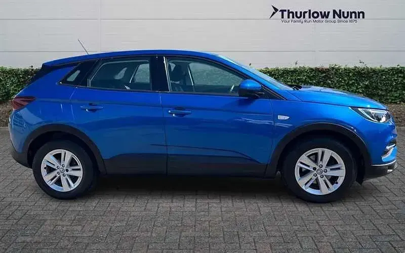 Used Vauxhall Grandland X S 131 HP (96 kW) 2019 Blue SUV