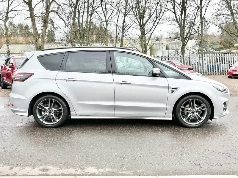 Used Ford S-MAX ST-Line 190 HP (139 kW) 2022 Silver MPV