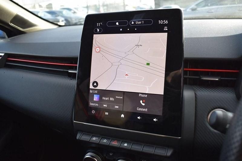 Used Renault Clio V RS Line 90 HP (66 kW) 2023 Black Hatchback