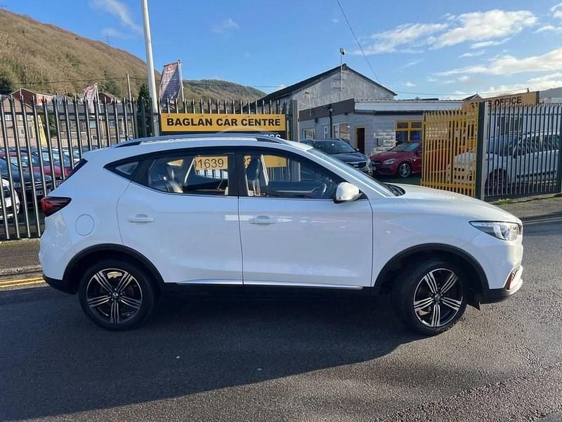 Used MG ZS 106 HP (77 kW) 2019 White SUV
