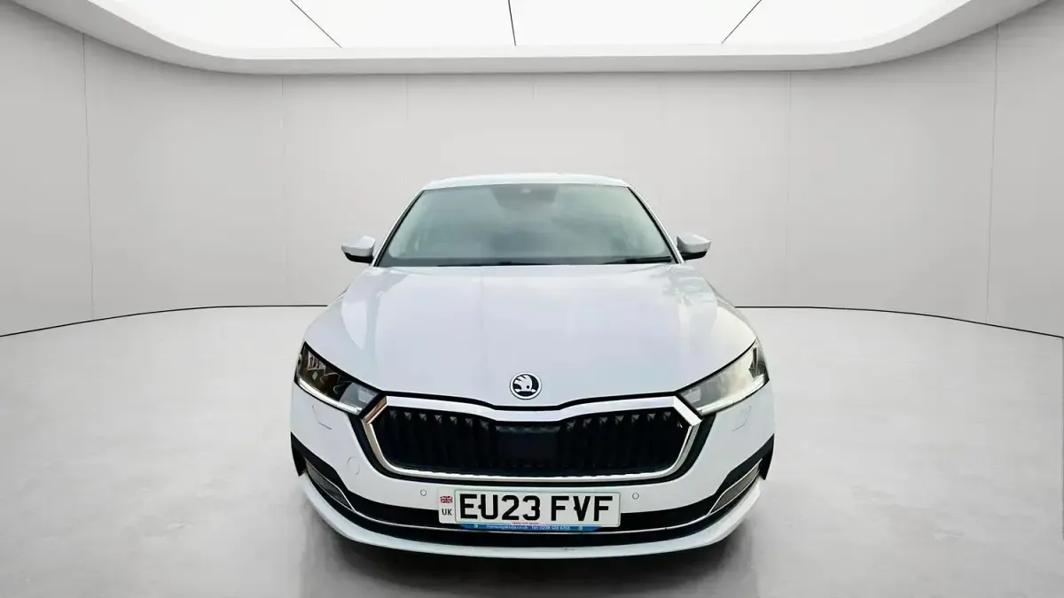 Used Skoda Octavia SE L 150 HP (110 kW) 2023 White Hatchback