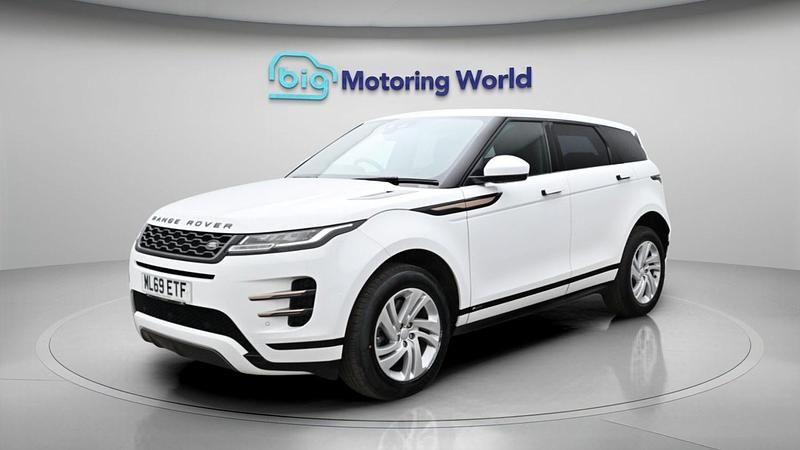 Used Land Rover Range Rover evoque R-Dynamic 182 HP (133 kW) 2019 White SUV