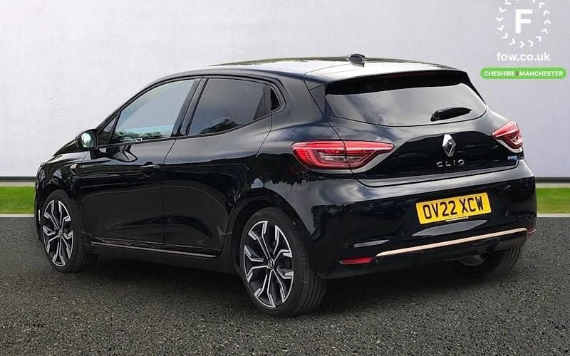 Używany Renault Clio V Version S 140 KM (102 kW) 2022 Czarny Hatchback