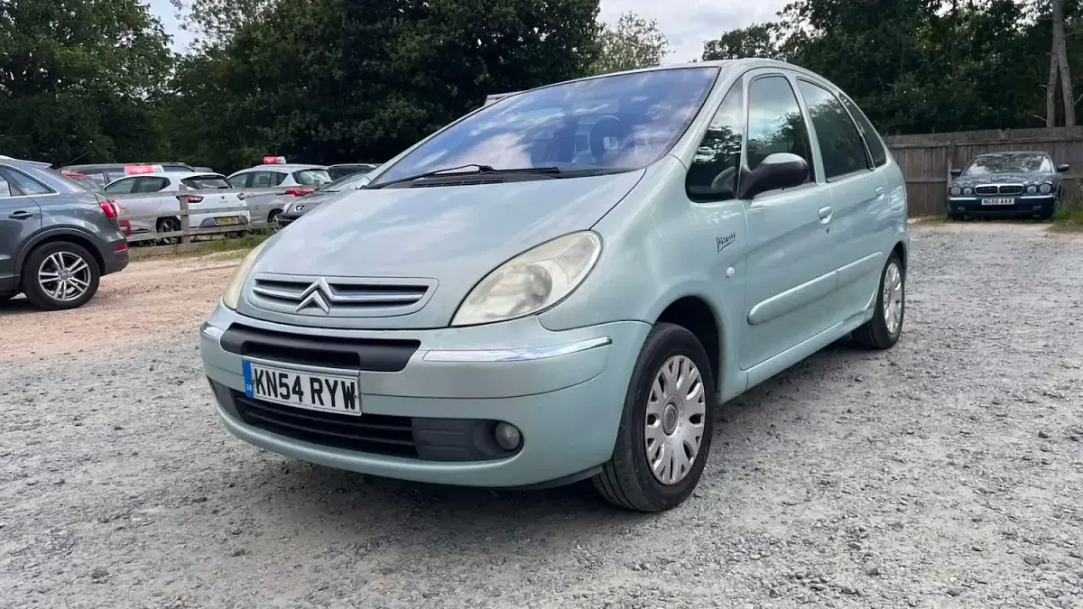 Used Citroën Xsara Picasso 117 HP (86 kW) 2004 Green MPV