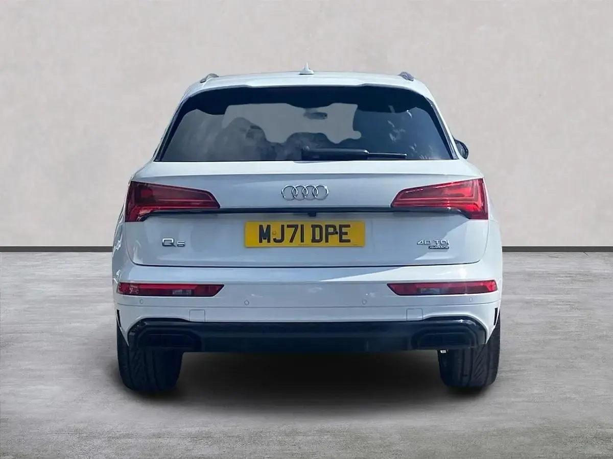 Used Audi Q5 204 HP (150 kW) 2021 White SUV