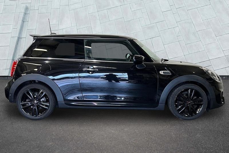 Used Mini Cooper Sport 134 HP (98 kW) 2020 Black Hatchback