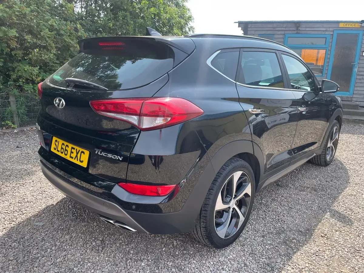 Used Hyundai Tucson Premium SE 136 HP (100 kW) 2016 Black SUV