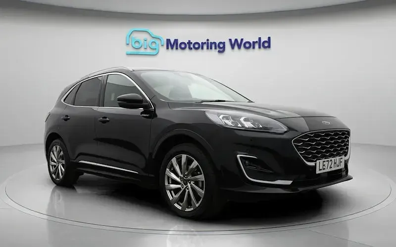 Usado Ford Kuga Vignale 224 HP (164 kW) 2023 SUV