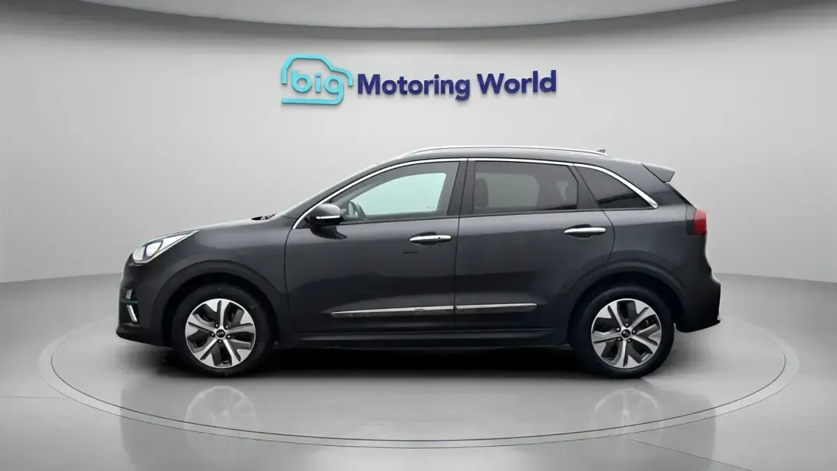 Used Kia Niro First Edition 150 kW (204 HP) 2020 Grey SUV