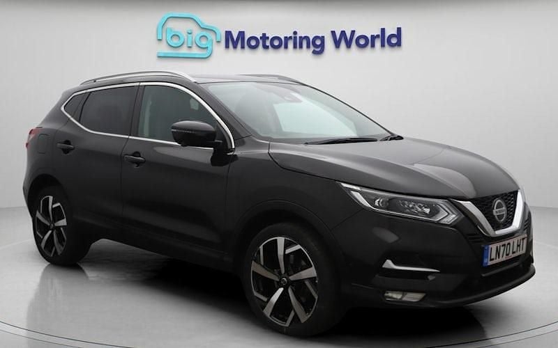 Used 2018 Nissan Qashqai Tekna SUV | £15,814 (A bit pricey) - Image 1/4