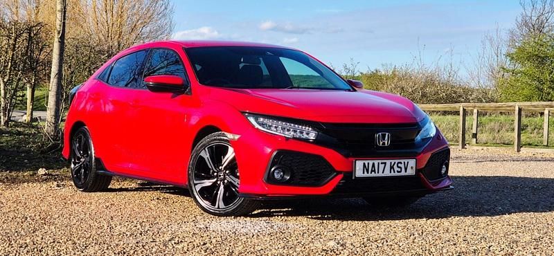 Used Honda Civic Sport 182 HP (133 kW) 2017 Red Hatchback