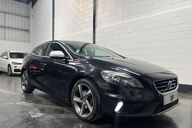 Black Used 2014 Volvo V40 R-Design Estate | £5,795 (Fair price) - Image 1/1