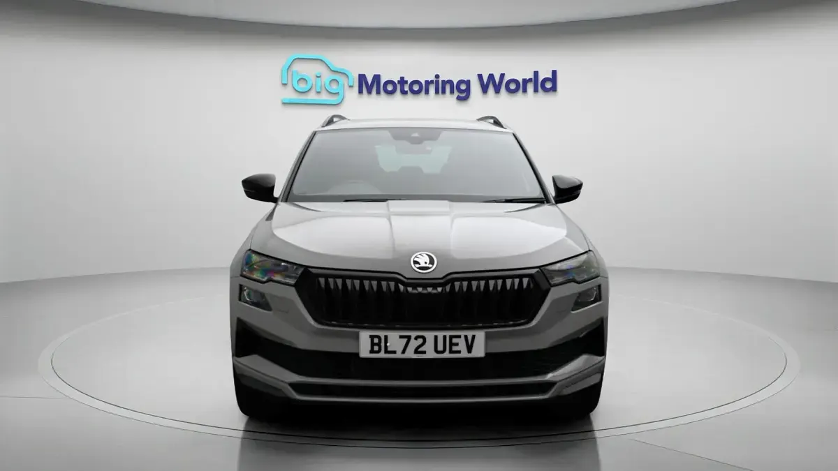 Used Skoda Karoq SportLine 190 HP (139 kW) 2022 Grey SUV