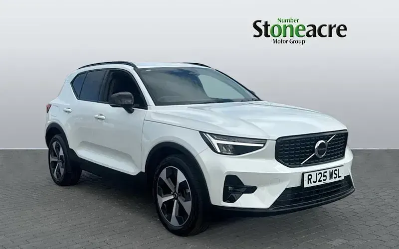 Used Volvo XC40 Plus 197 HP (144 kW) 2027 SUV