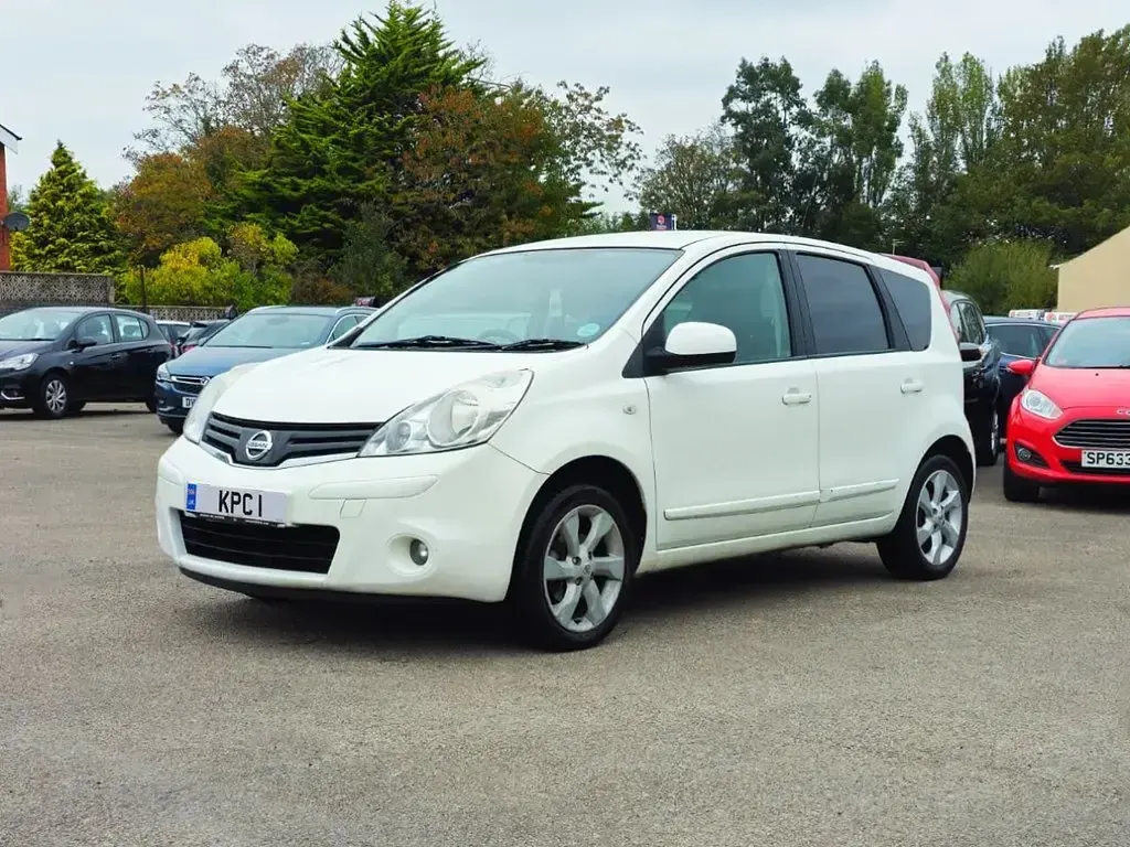 Używany Nissan Note N-TEC 88 KM (64 kW) 2009 Biały Minivan