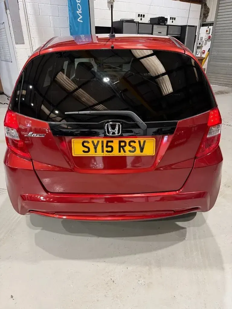 Used Honda Jazz ES 99 HP (72 kW) 2015 Red Hatchback