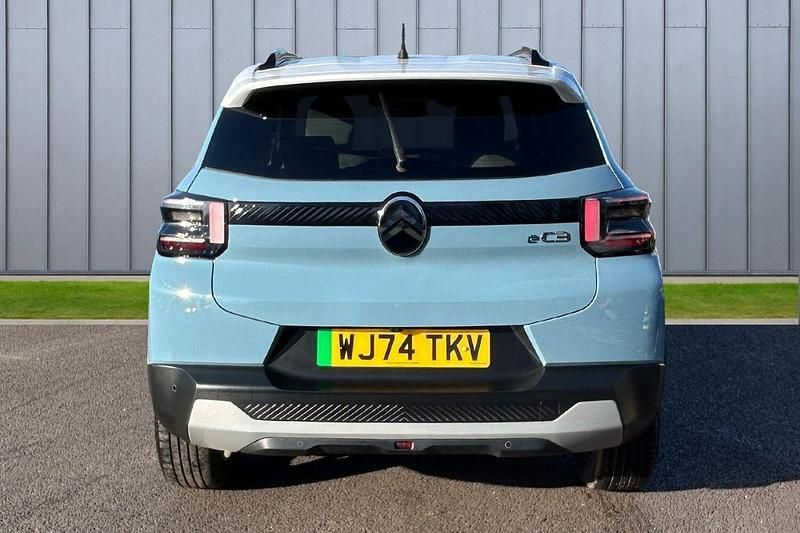 Used Citroën e-C3 81 kW (111 HP) 2024 Blue Hatchback