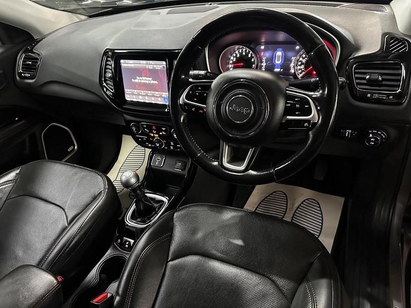 Used Jeep Compass Limited 140 HP (102 kW) 2019 Grey SUV