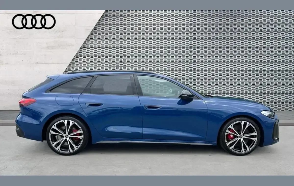 Used Audi A5 Advanced 362 HP (266 kW) 2025 Blue Estate