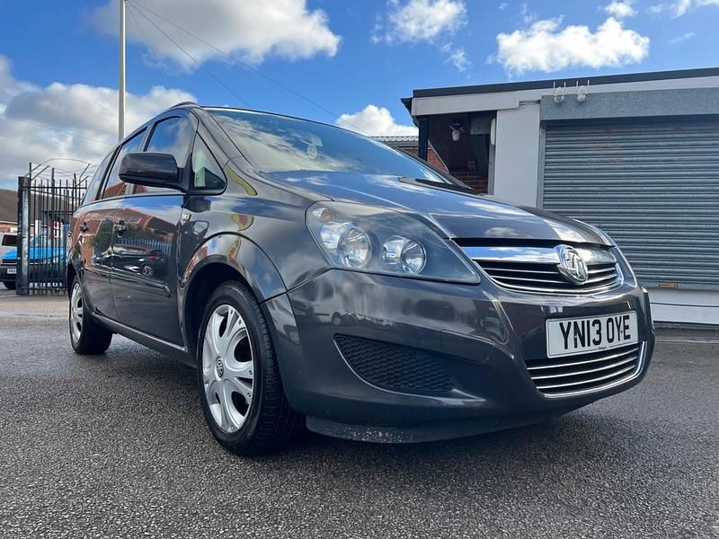 Grey Used 2013 Vauxhall Zafira MPV | £2,875 (Fair price) - Image 1/4