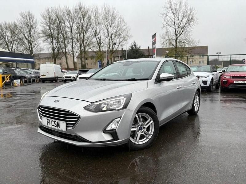 Used Ford Focus Zetec 125 HP (91 kW) 2019 Silver Hatchback