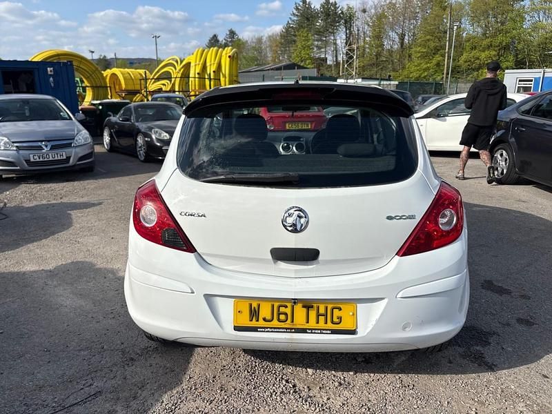 Used Vauxhall Corsa S 2011 White Hatchback