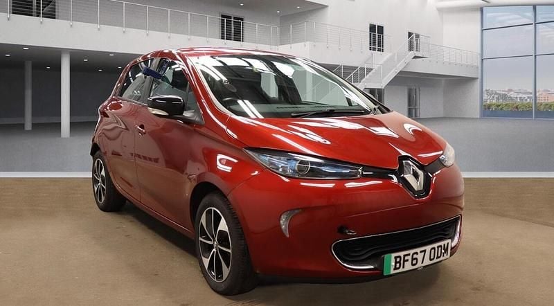 Red Used 2017 Renault Zoe Dynamique Hatchback | £5,990 (Fair price) - Image 1/4