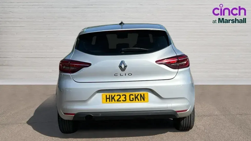 Used Renault Clio Evolution 90 HP (66 kW) 2023 Silver Hatchback