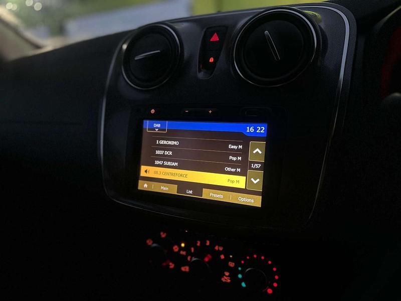 Used Dacia Logan MCV Comfort 2019 White Estate