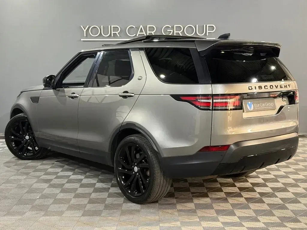 Used Land Rover Discovery 5 First Edition 258 HP (189 kW) 2017 Silver SUV