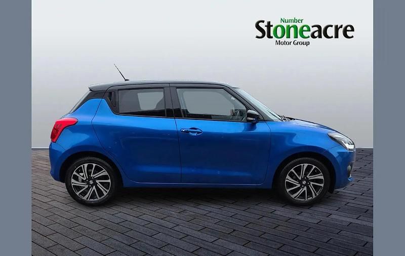 Used Suzuki Swift SZ5 83 HP (61 kW) 2023 Blue Hatchback