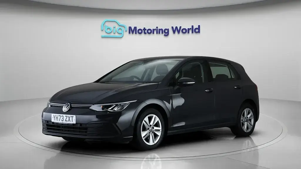 Używany VW Golf VIII S 115 KM (84 kW) 2023 Szary Hatchback