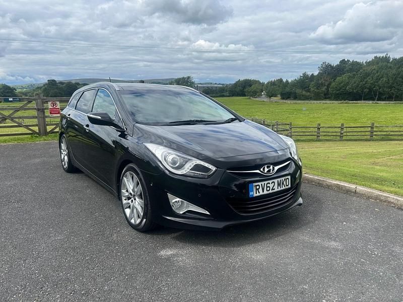 Black Used 2012 Hyundai i40 Premium Estate | £3,495 (Expensive) - Image 1/4
