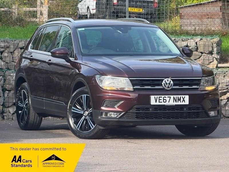 Red Used 2017 VW Tiguan SE SUV | £15,000 (Good price) - Image 1/4