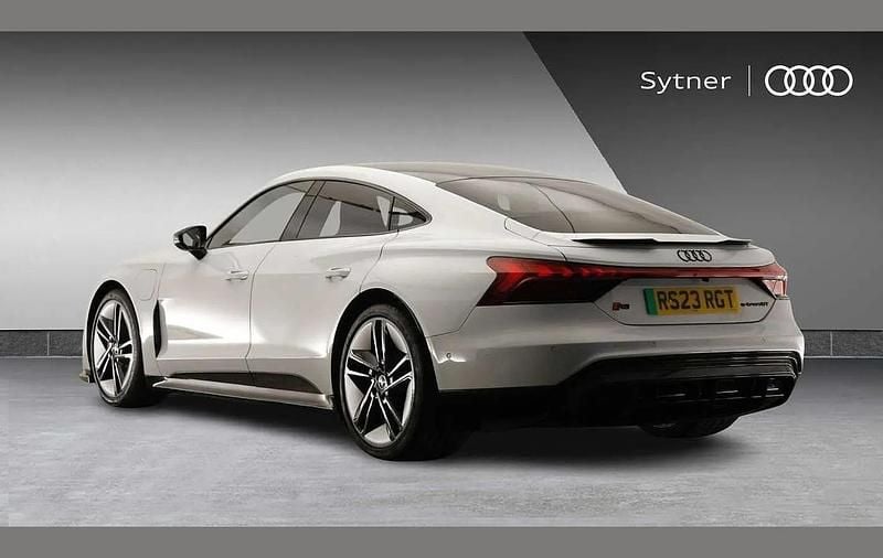 Used Audi e-tron GT quattro Comfort 475 kW (646 HP) 2023 Grey Sedan